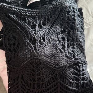 NWOT ZARA Elegant Black Knit Top with wide sleeves -M